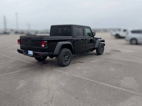 New 2026 Jeep Gladiator Sport image 12