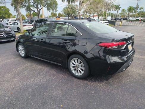 Used 2020 Toyota Corolla XLE w/ Carpet Mat Package (TMS) FWD image 8