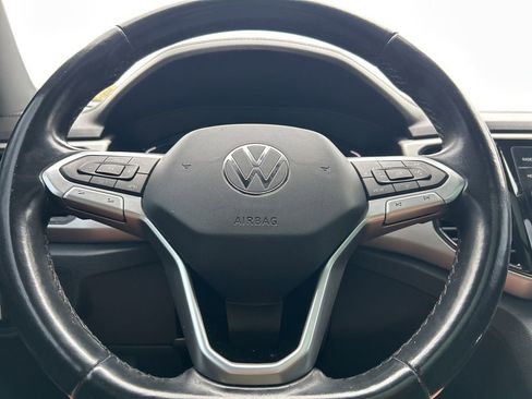 Certified 2020 Volkswagen Atlas Cross Sport SEL image 25