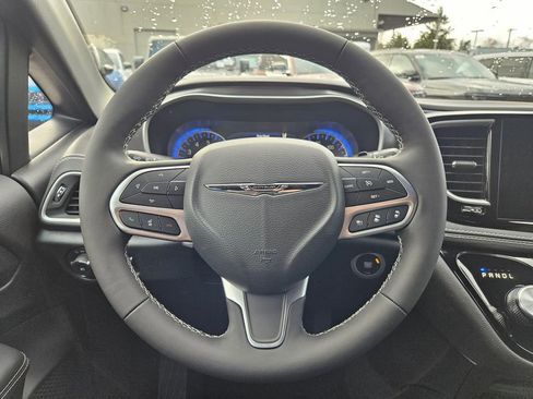 New 2026 Chrysler Pacifica Select image 25