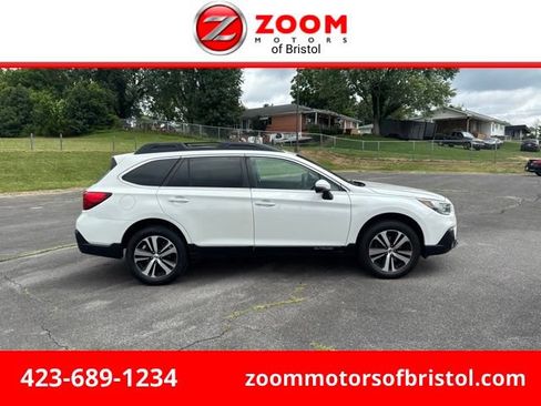 Used 2018 Subaru Outback 2.5i Limited AWD/4WD image 1