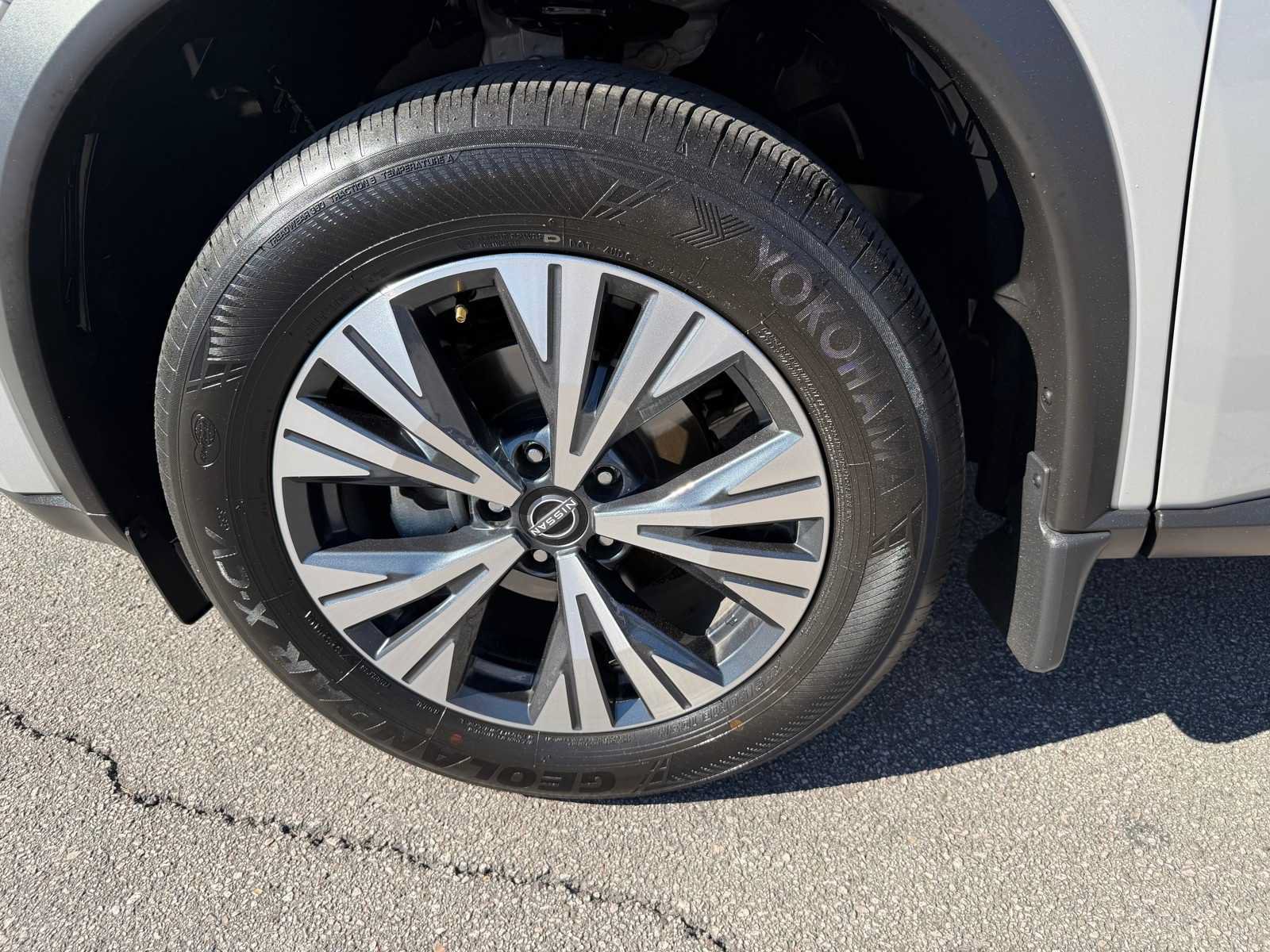 Used 2023 Nissan Rogue SV w/ SV Premium B Package AWD/4WD image 35