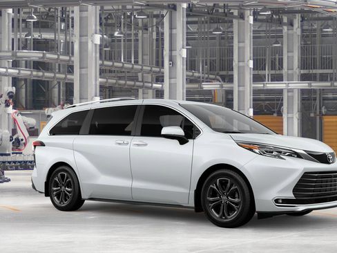 New 2026 Toyota Sienna Platinum image 15