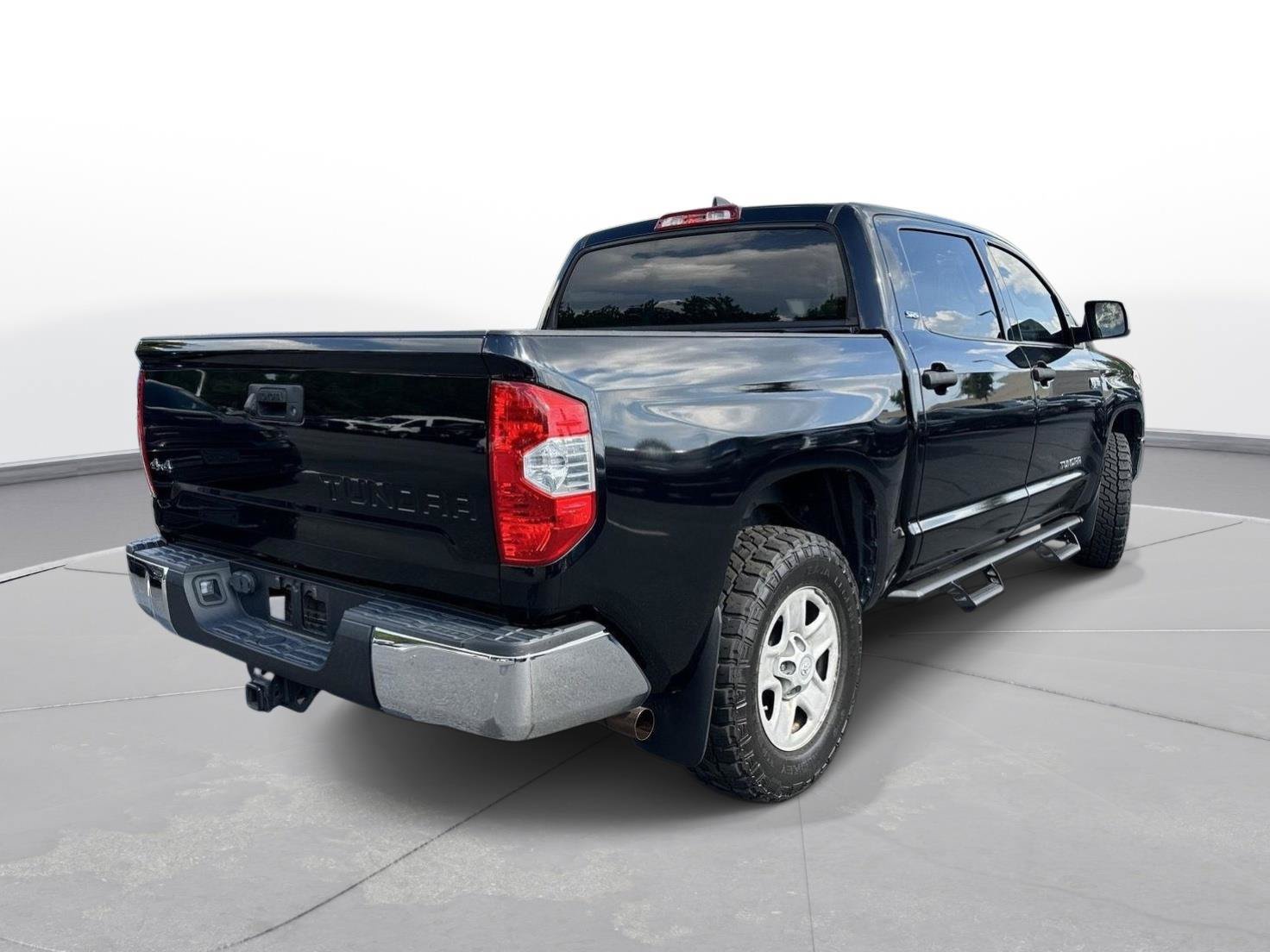 Used 2021 Toyota Tundra SR5 w/ SR5 Upgrade Package AWD/4WD image 6