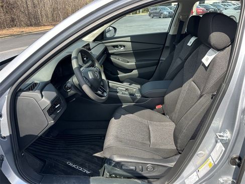 New 2025 Honda Accord SE image 12