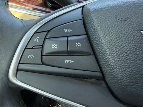 Used 2017 Cadillac XT5 Luxury w/ Driver Awareness Package image 17