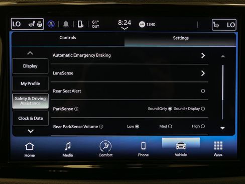 Used 2024 Chrysler Pacifica Touring-L image 25