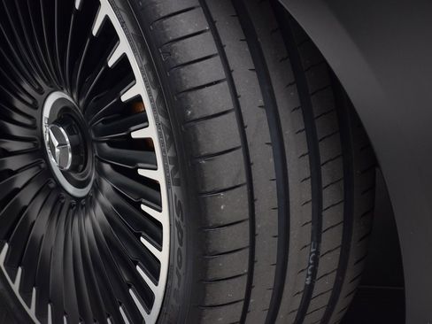 Certified 2024 Mercedes-Benz EQS AMG 4MATIC image 30