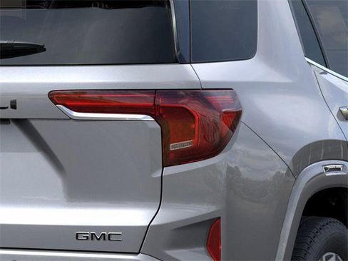 New 2026 GMC Terrain Denali w/ LPO, Black Badging Package image 11