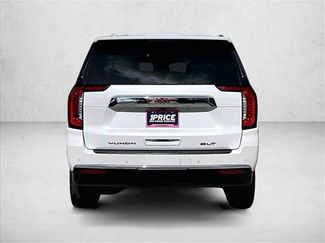 Used 2022 GMC Yukon XL SLT w/ SLT Luxury Package RWD video 4