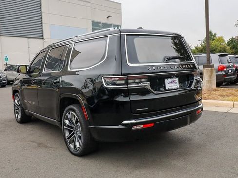 Used 2022 Jeep Grand Wagoneer Series III w/ Rear Seat Video Group 1 image 18