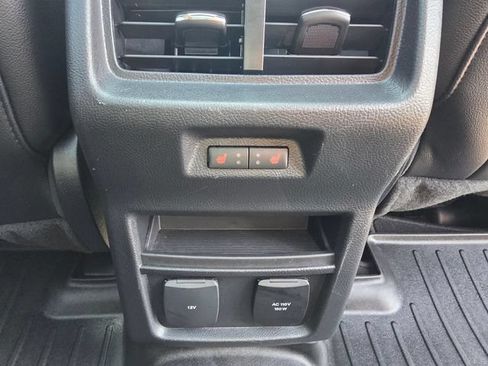 Used 2020 Ford Edge Titanium w/ Equipment Group 301A AWD/4WD image 12