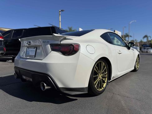 Used 2015 Subaru BRZ Limited w/ Popular Package #1B RWD image 5