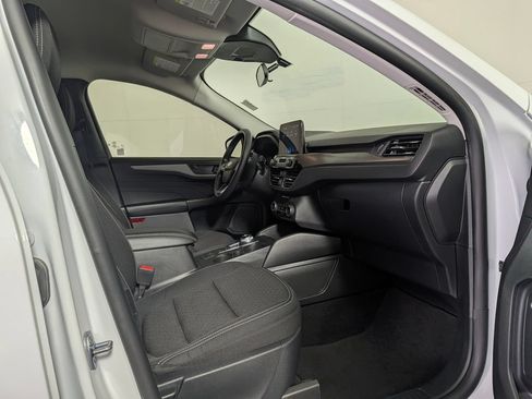Certified 2025 Ford Escape Active FWD image 12