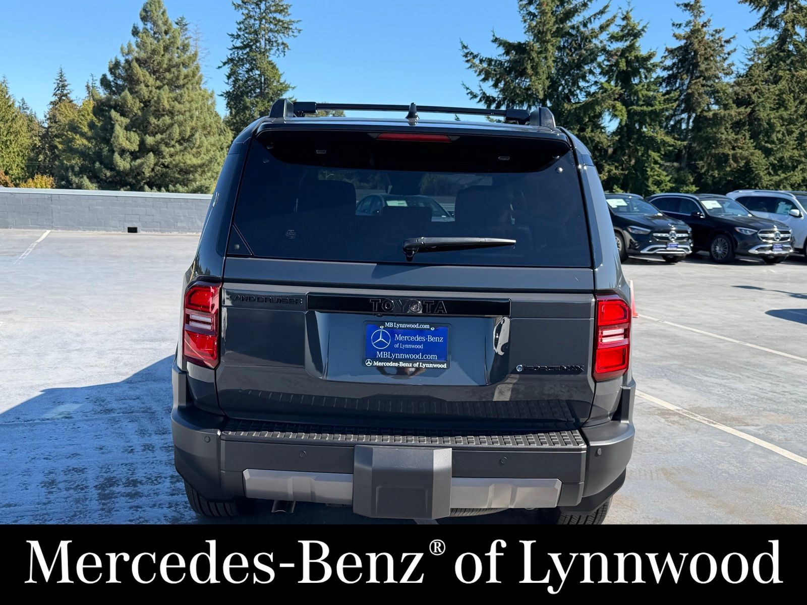 Used 2027 Toyota Land Cruiser w/ Premium Package AWD/4WD image 7