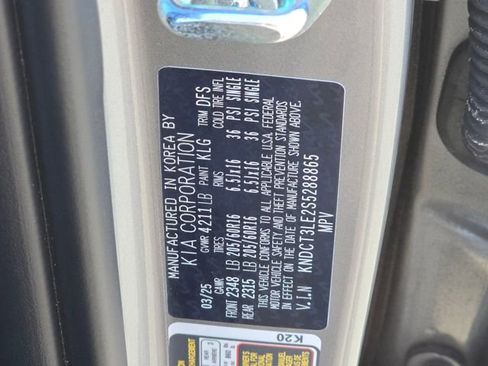 Used 2025 Kia Niro SX image 30