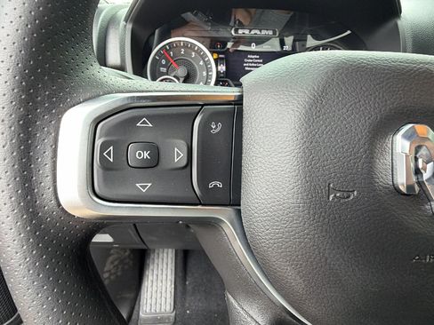 Used 2026 RAM 1500 Express AWD/4WD image 23