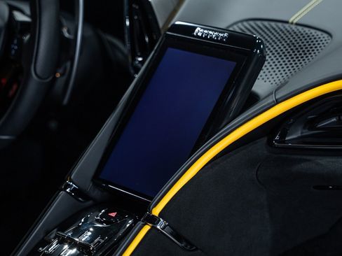 Used 2021 Ferrari Roma RWD image 53