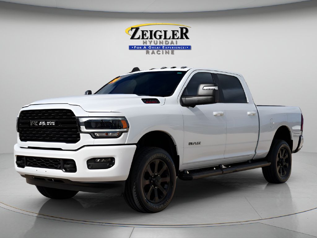 Used 2024 RAM 2500 Big Horn w/ Night Edition AWD/4WD image 3