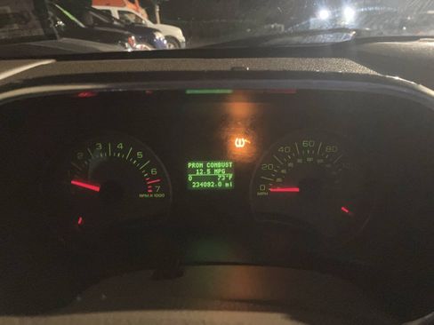 Used 2007 Ford Explorer Eddie Bauer AWD/4WD image 3