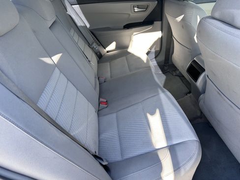 Used 2016 Toyota Camry LE FWD image 8
