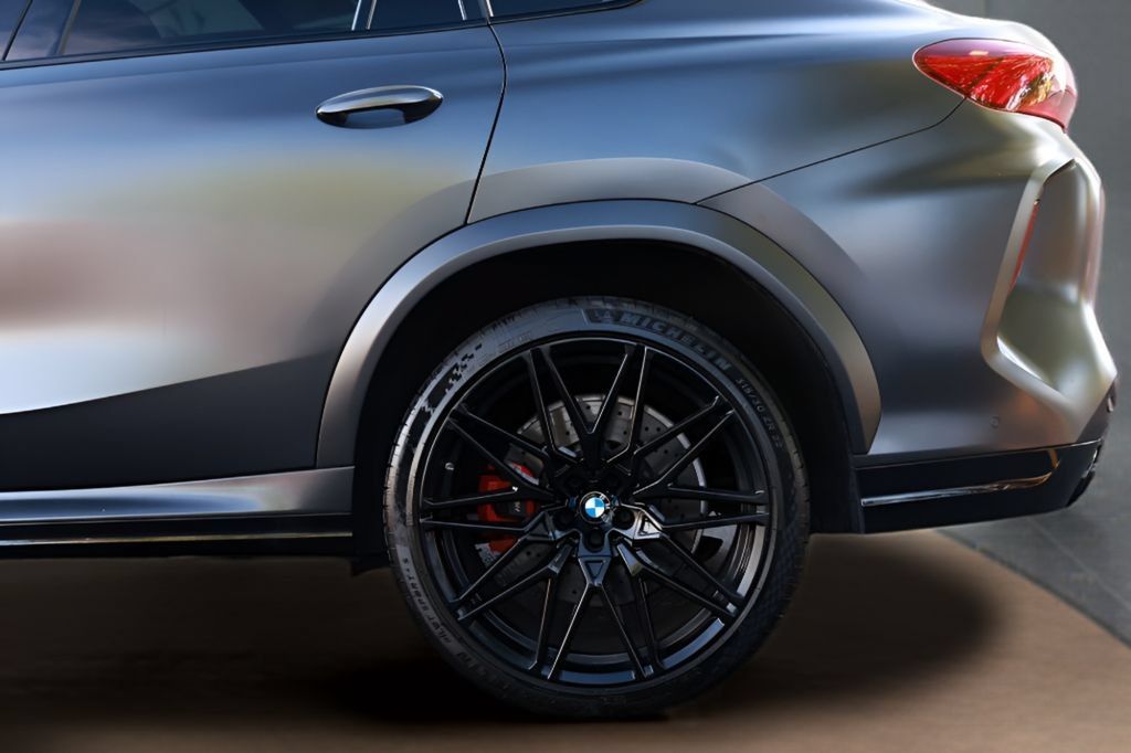 Used 2021 BMW X6 M w/ Competition Package AWD/4WD image 11