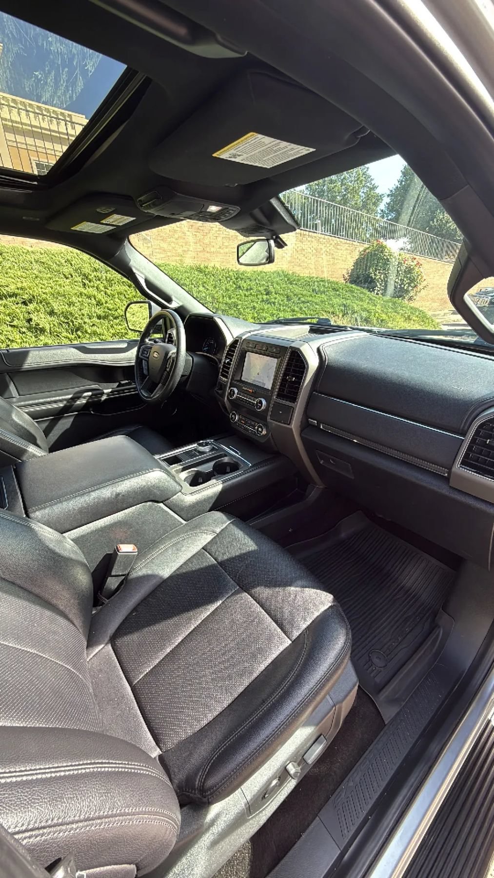 Used 2020 Ford Expedition XLT w/ Equipment Group 202A RWD image 42