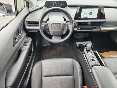 Used 2023 Toyota Prius XLE image 11