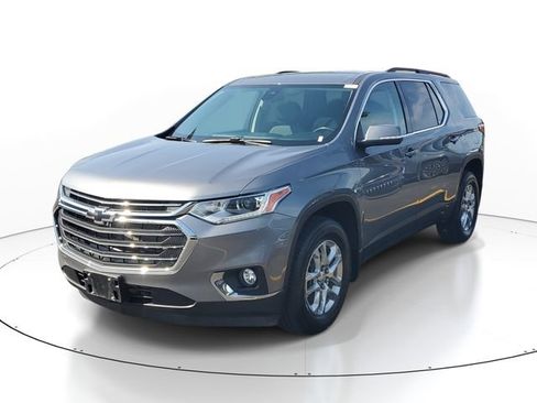 Certified 2021 Chevrolet Traverse LT FWD image 2
