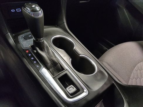 Used 2021 Chevrolet Equinox LT w/ LPO, Cargo Package image 26