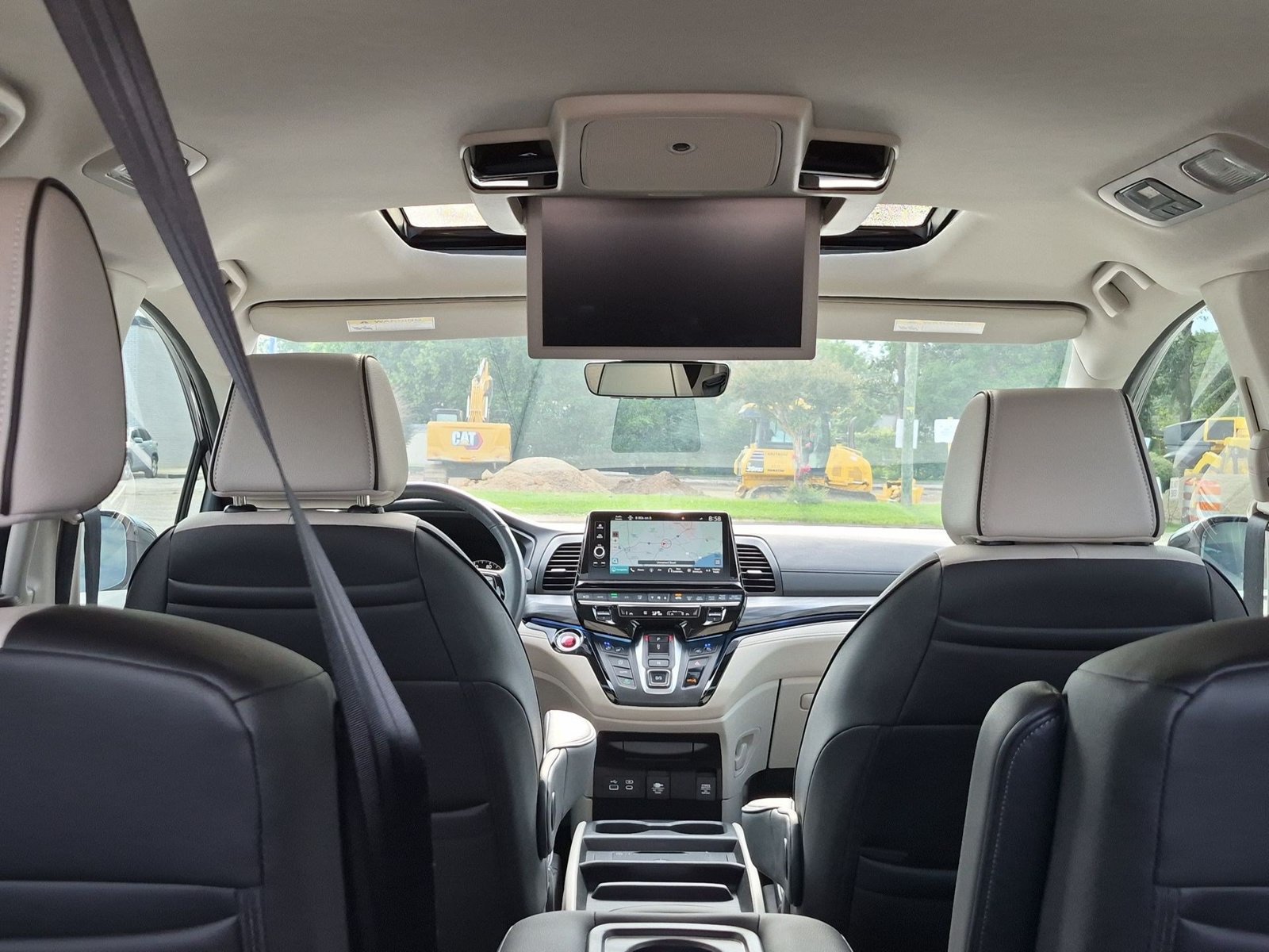 Used 2025 Honda Odyssey Elite image 37