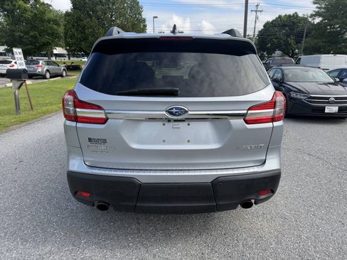 Used 2021 Subaru Ascent Premium w/ Convenience Package AWD/4WD image 4