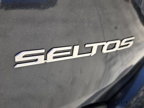 Certified 2024 Kia Seltos EX FWD image 15