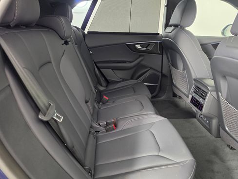 New 2026 Audi SQ7 Prestige AWD/4WD image 37