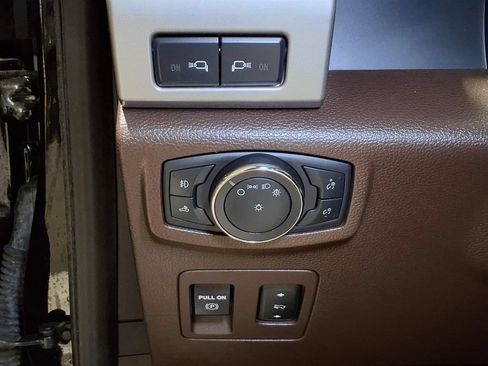 Used 2020 Ford F150 King Ranch w/ Equipment Group 601A Luxury RWD image 16