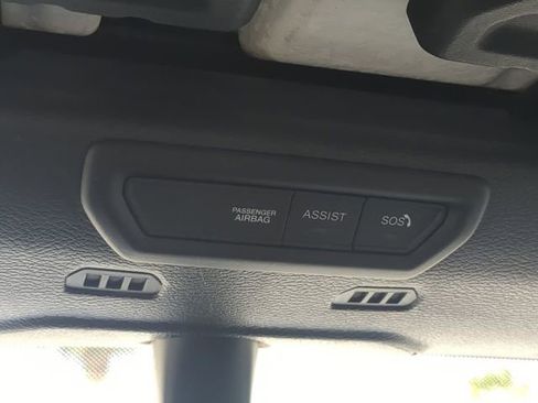 Used 2019 Jeep Wrangler Unlimited Sahara AWD/4WD image 23