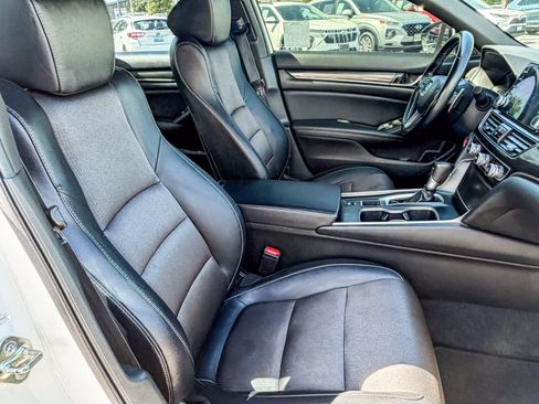 Used 2020 Honda Accord Sport image 15