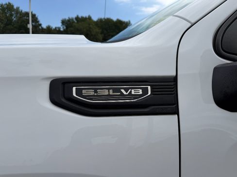 Used 2021 GMC Sierra 1500 Elevation AWD/4WD image 10