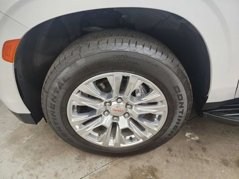Used 2023 GMC Yukon Denali AWD/4WD image 43