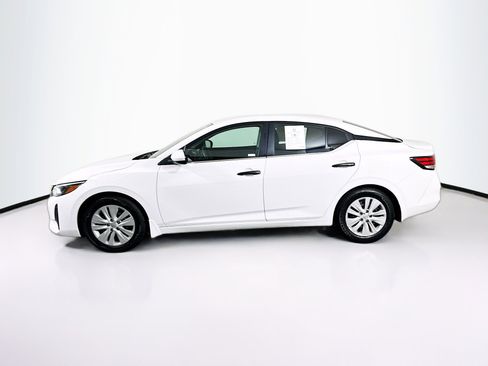 Used 2024 Nissan Sentra S FWD image 4