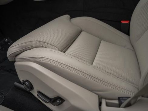 New 2026 Volvo XC60 T8 Ultra w/ Protection Package Premier image 34