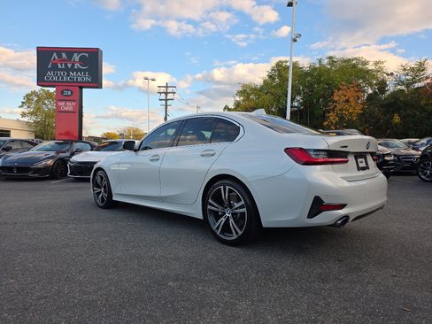 Used 2019 BMW 330i xDrive Sedan w/ Driving Assistance Package image 4