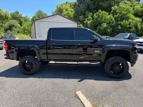 Used 2017 Chevrolet Silverado 1500 LT w/ All Star Edition AWD/4WD image 5