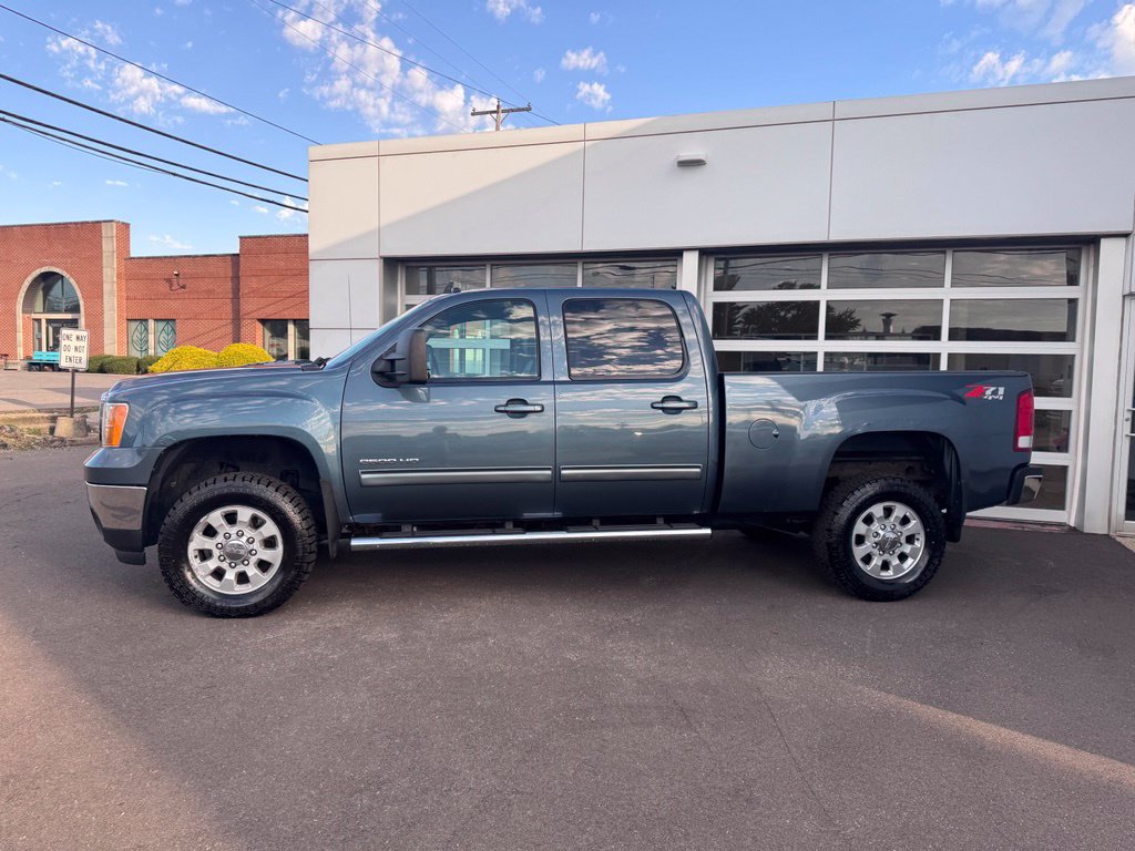 Used 2014 GMC Sierra 2500 SLT w/ SLT Convenience Package AWD/4WD image 2