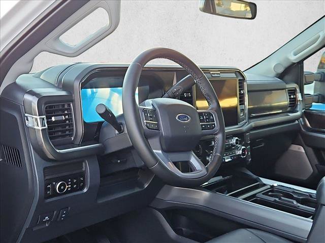 Used 2025 Ford F250 Lariat AWD/4WD image 9