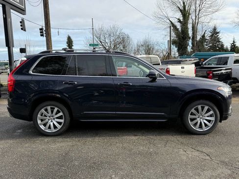 Used 2016 Volvo XC90 T6 Momentum w/ Momentum Plus Package image 8