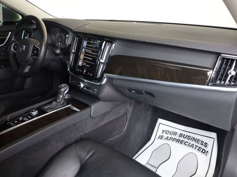 Used 2018 Volvo S90 T5 Momentum w/ Convenience Package FWD image 28