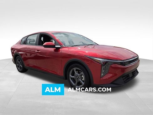 Used 2025 Kia K4 FWD image 1