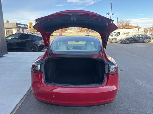 Used 2021 Tesla Model 3 Standard Range Plus image 8