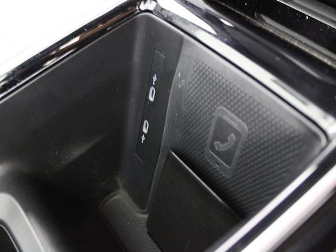 Used 2023 Volkswagen ID.4 Pro RWD image 17